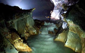 Chiêm ngưỡng vẻ đẹp tuyệt mỹ hang Sơn Đoòng trong phim của Tạp chí Time